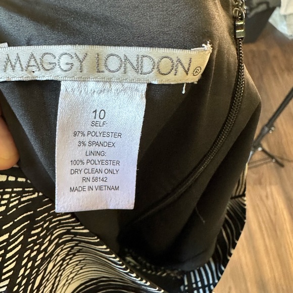 Maggy London very special dress size 10. Satin like fabric in black and white. - Picture 6 of 6